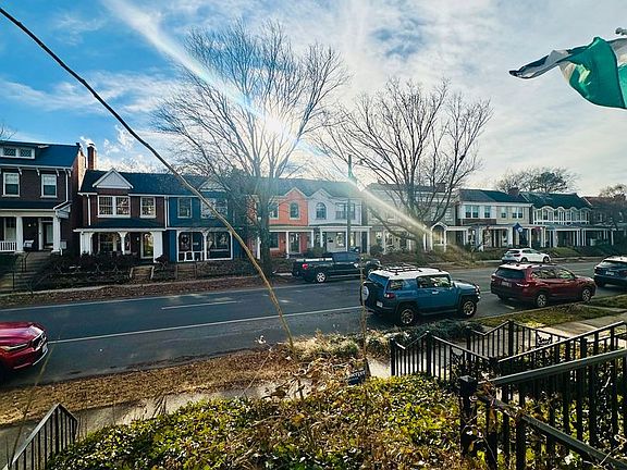 5th image of 3406 Ellwood Ave