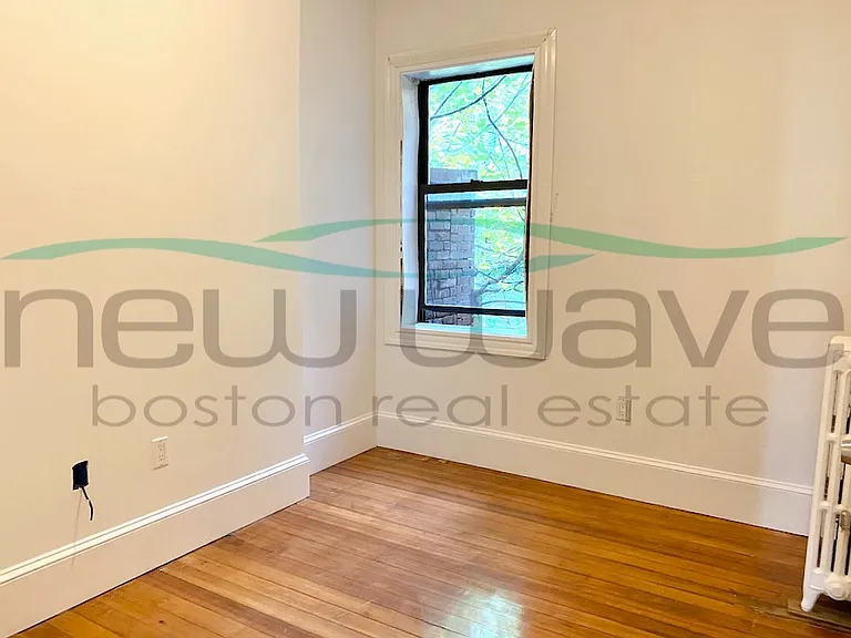 53 Joy St #4 — Photo 8