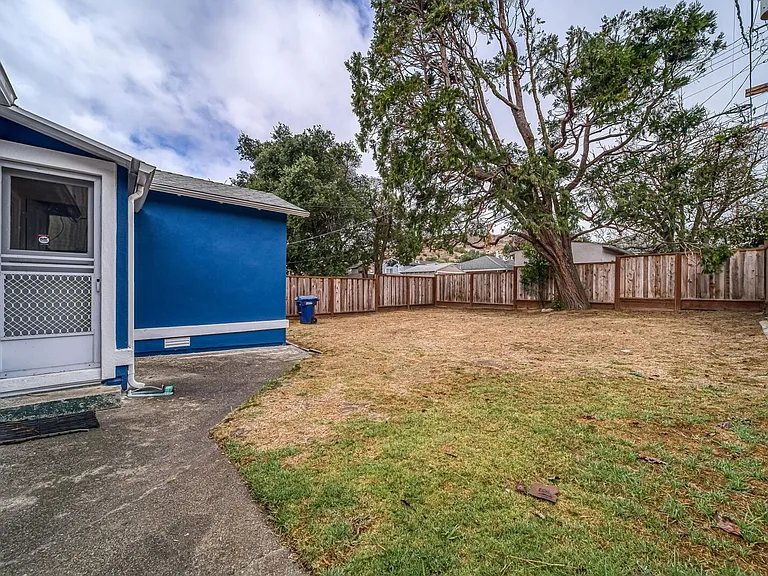 119 Claremont Ave — Photo 35