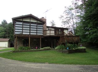 16577 Claridon Troy Rd, Burton, OH 44021