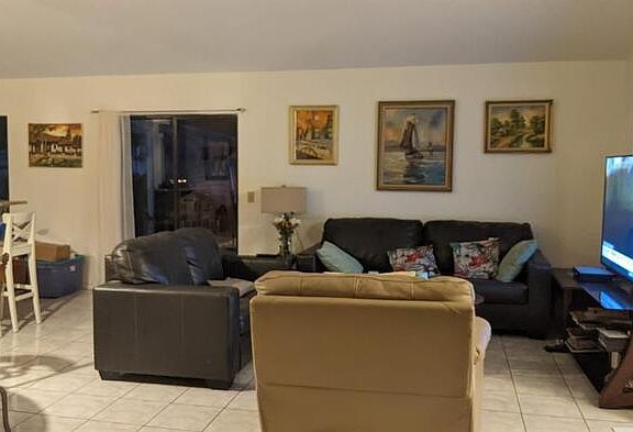 2nd image of 1639 Sunburst Way