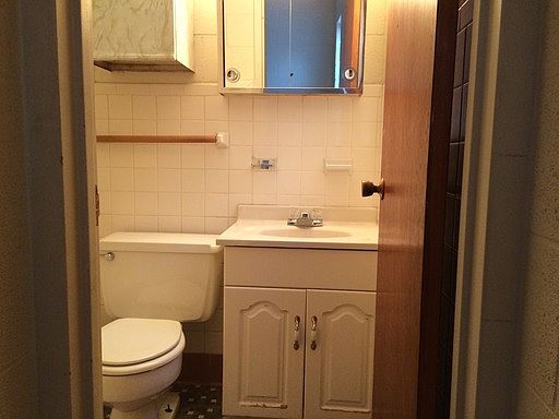 2nd image of 1024 Sunset Ave APT 10