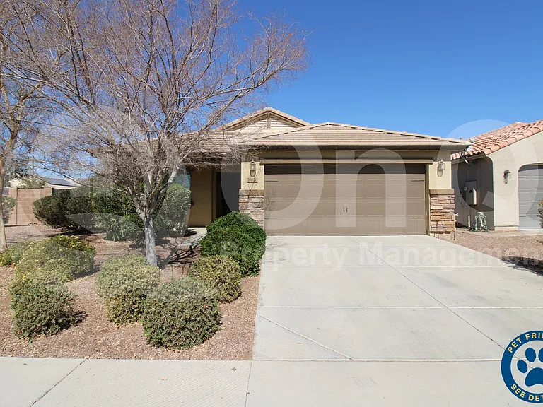 18620 W Larkspur Dr — Photo 1