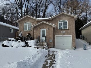 167 Forest Rd, Brantford, ON N3S 7L5