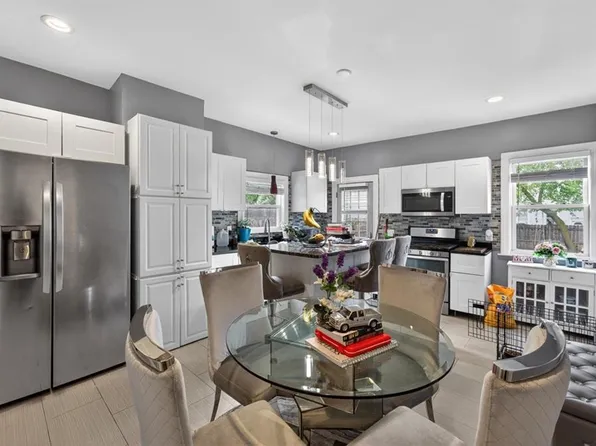 15 Armington Ave, Providence, RI 02908