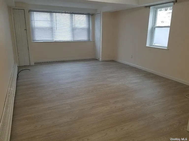608 E Penn St #WALK-IN — Photo 5