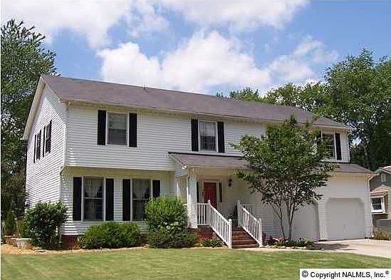 1st image of 13020 Camelot Dr SE