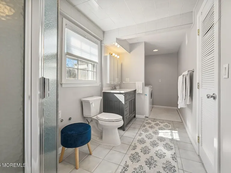 202 Yale Ave — Photo 5