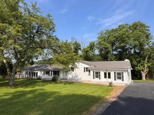 3470 Freehill Rd, Cookeville, TN 38501