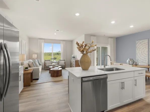 700 Dreamers Pvt Ln Unit 104, Gallatin, TN 37066