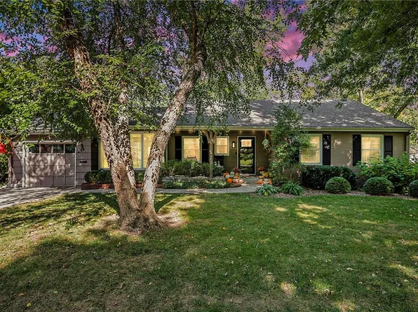 5924 W 62nd St, Mission, KS 66202