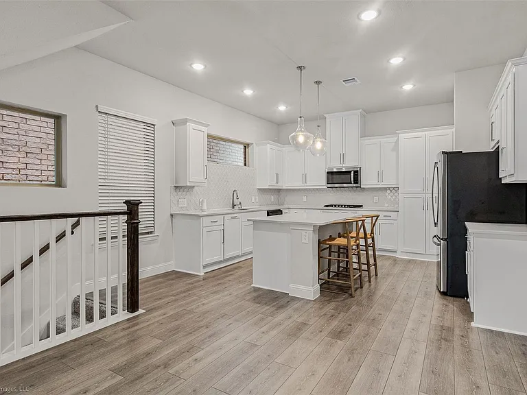 2236 Palomino St — Photo 6