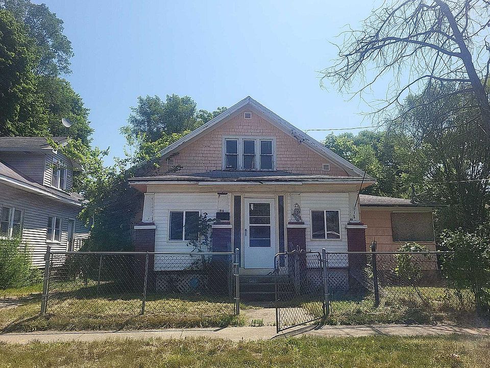 1st image of 186 Howland St