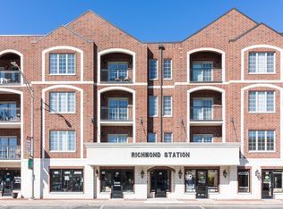 36 S Cass Ave UNIT 2C, Westmont, IL 60559