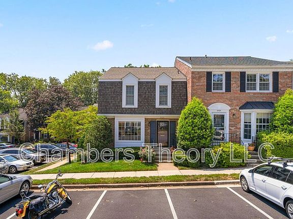 4th image of 6627 McLean Ct