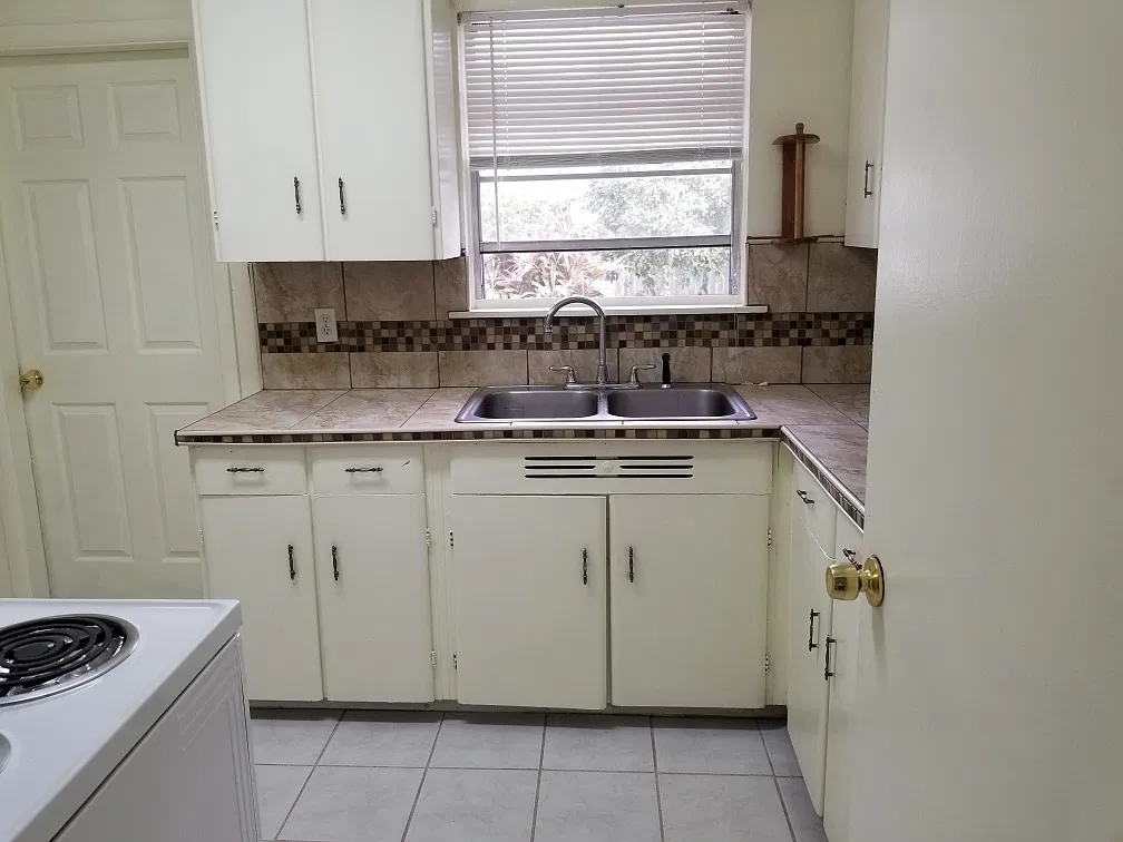 3 bed, 1451 sqft, $1,780 — Photo 3