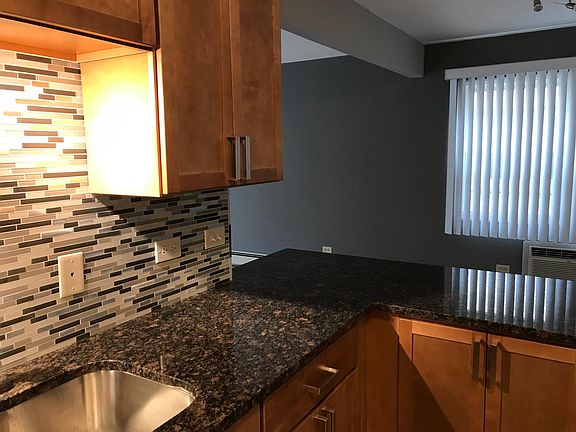 3rd image of 10425 S Keating Ave #2N