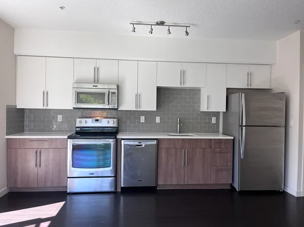 2240 NW Pettygrove St, Portland, OR