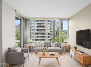 1010 Richards St #601, Vancouver, BC V6B 1G2
