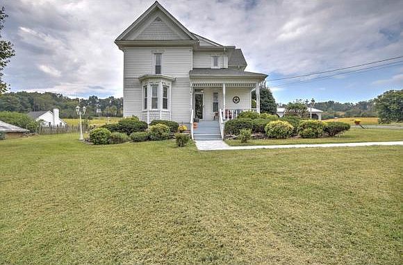 1st image of 916 Allison Rd