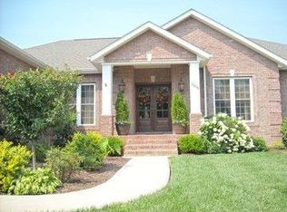 1304 Hunters Run Dr, Marion, IL 62959