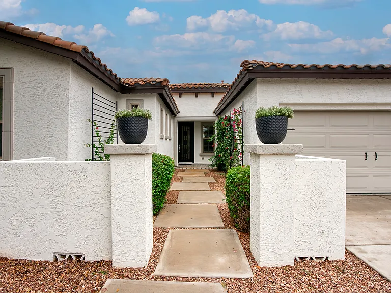 14873 W Luna Cir — Photo 2