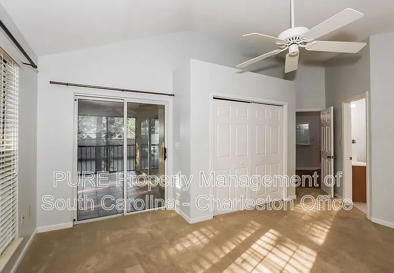 208 Pipers Ln #208 — Photo 14