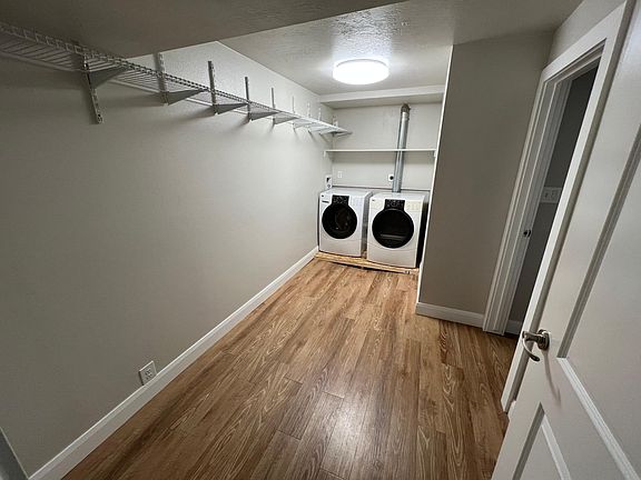 3rd image of 1025 N 200th St E
