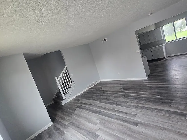 1565 Bryn Mawr Pl — Photo 41
