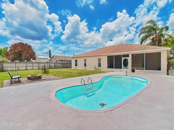 1510 Gardenton St NW, Palm Bay, FL 32907