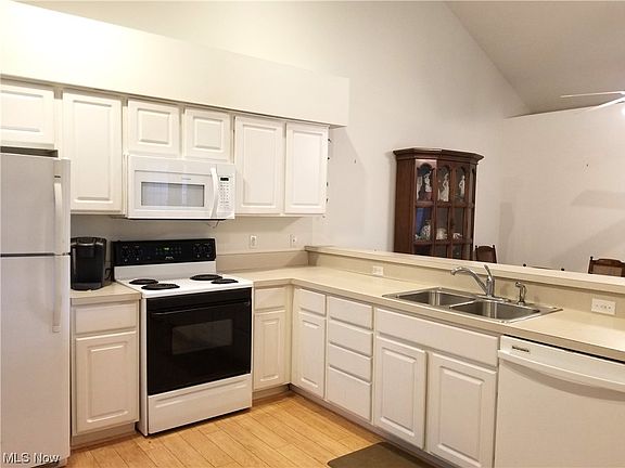 4th image of 1922 S Lincoln Ave Unit 4