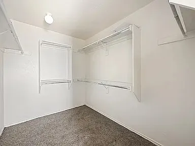 211 Prentice Dr — Photo 2