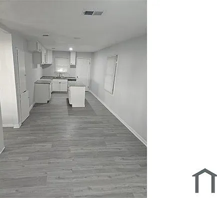 402 N College St — Photo 9