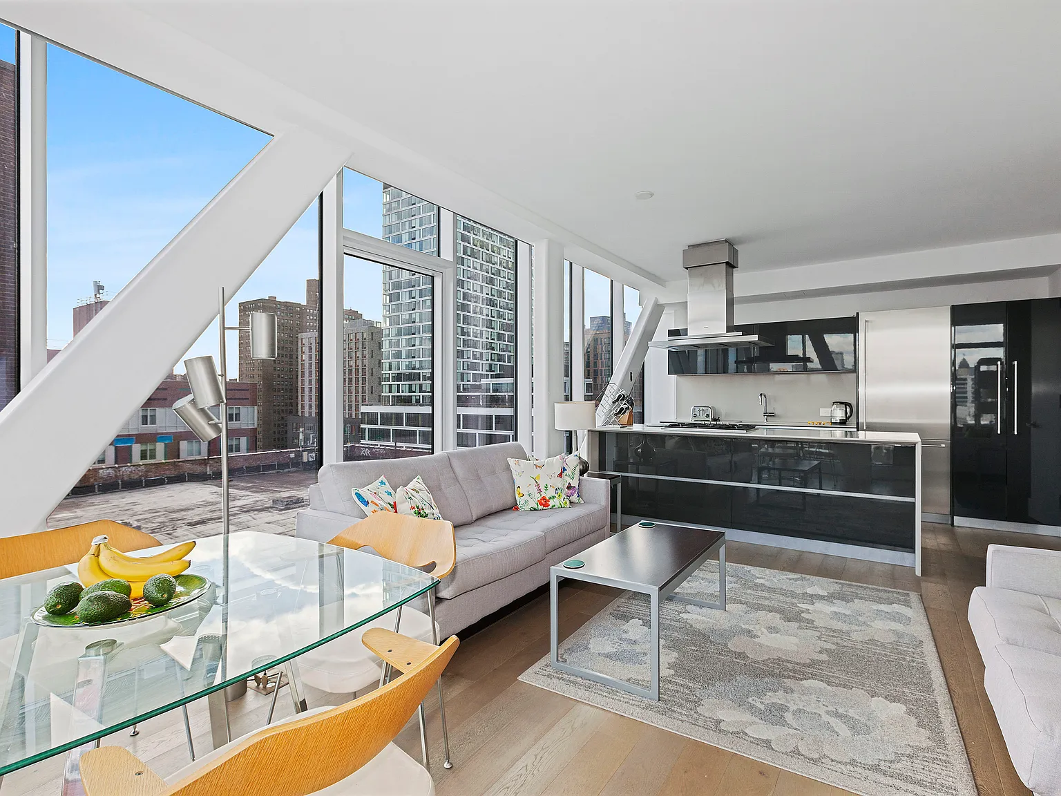 100 Norfolk Street — Photo 2