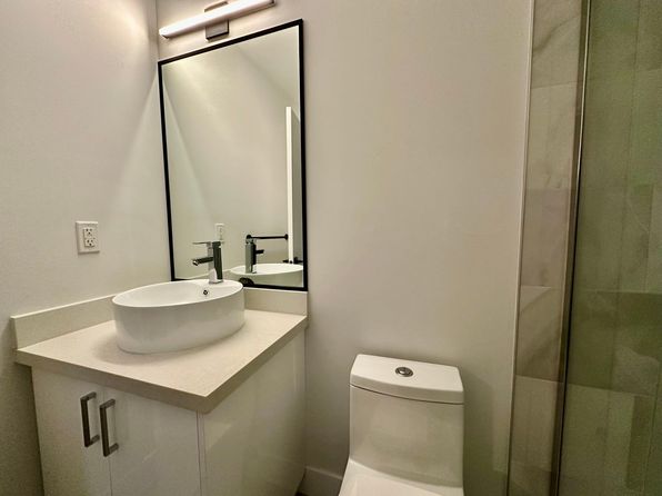 2 bedroom rental in Burnaby — photo 6