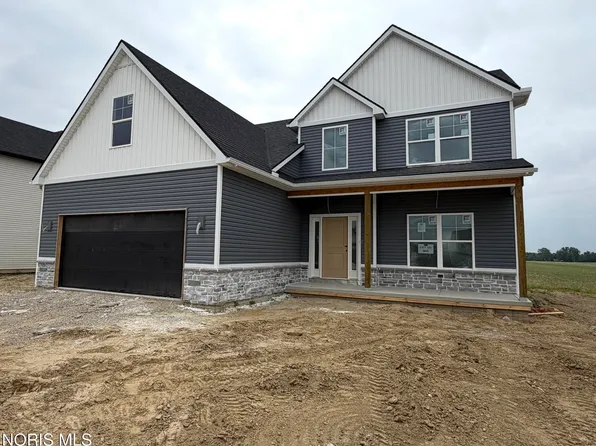 9845 Featherwood Ln, Sylvania, OH 43560