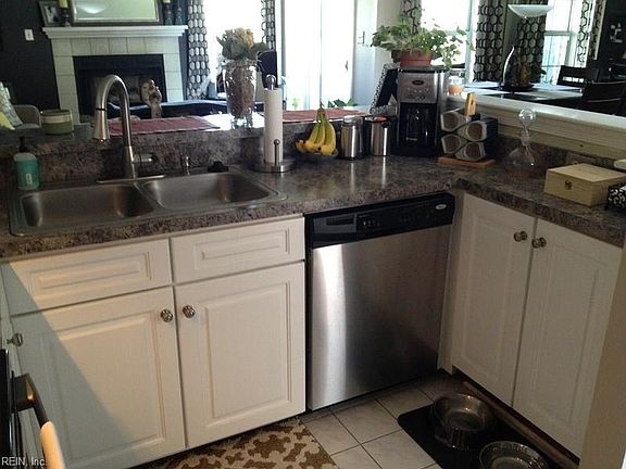 4th image of 4133 Laurel Green Cir