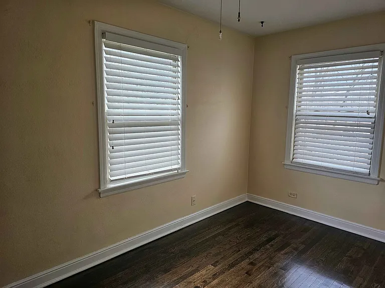 303 W Hawley St — Photo 19