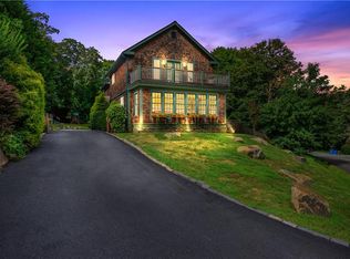 48 Green End Ave, Middletown, RI 02842