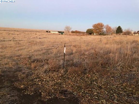 3rd image of 14818 E Ruppert Rd