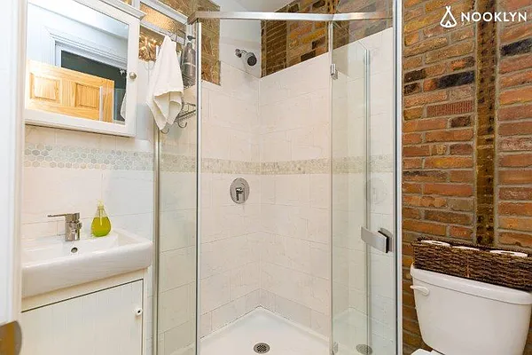 Rented by Nooklyn NYC LLC | media 10