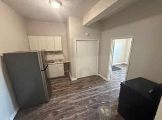 334 E Main St APT 3, Wilmore, KY 40390