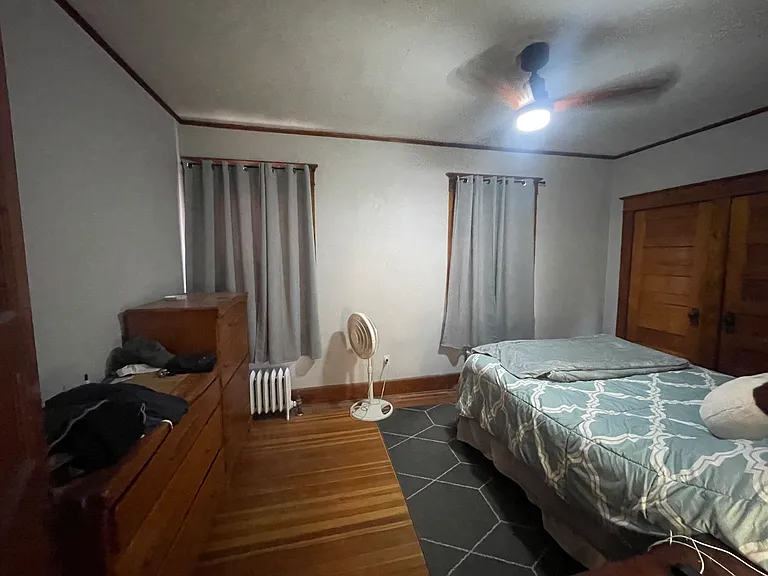 1184 Parkwood Blvd #2 — Photo 4