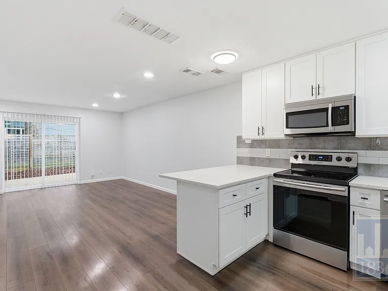 3820 Southway Dr #C — Photo 5