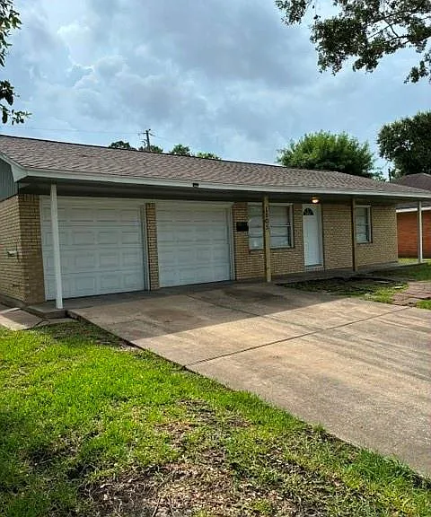 1805 Thelma Ln — Photo 3