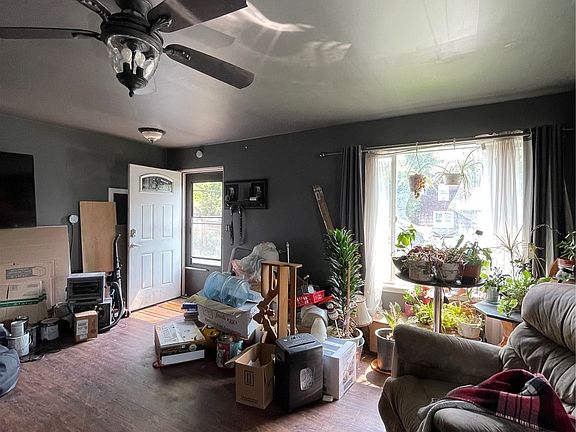 2nd image of 908 1st Avenue S