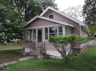 316 E Exchange St, Spring Lake, MI 49456