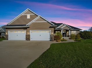 6312 Casey Ln NE, Cedar Rapids, IA 52411