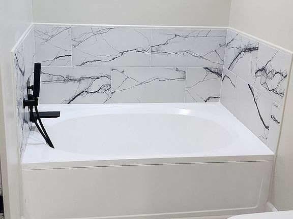 Master bathroom tub