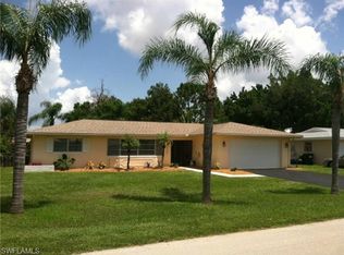 1613 N Hermitage Rd, Fort Myers, FL 33919